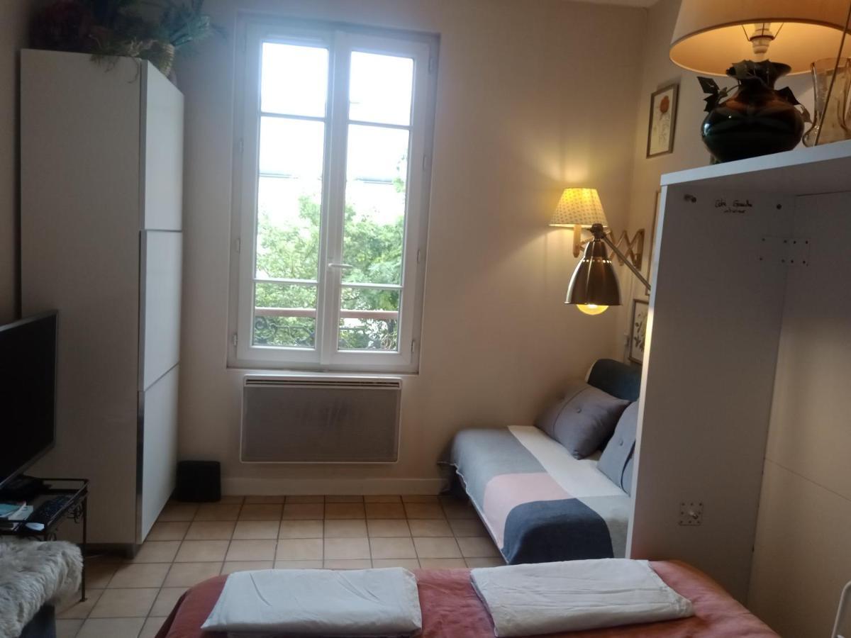 Paris Authentic House Small, Bright And Calm Studio Exterior foto